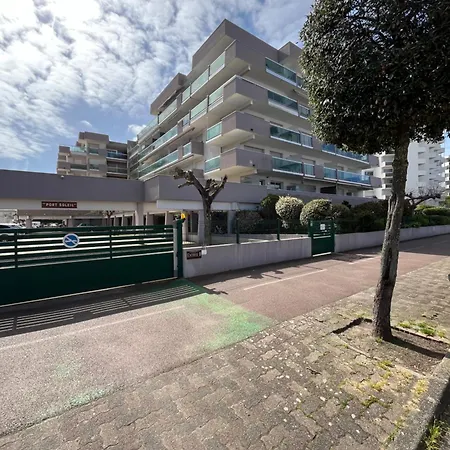 Sur Le Port D'arcachon